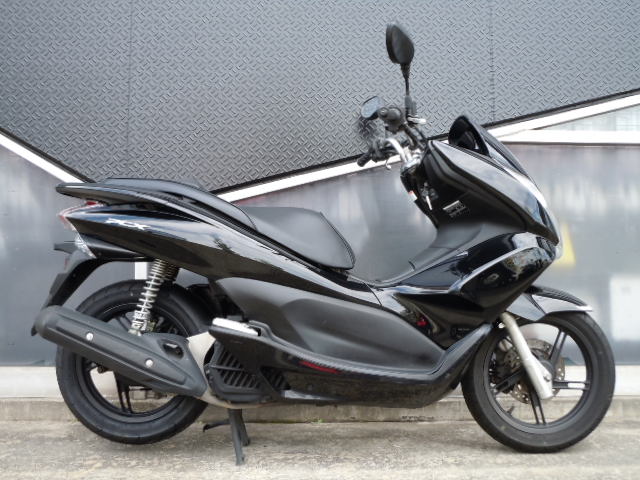 ホンダ Pcx Jf28 ブラック 中古車 バイク ホバークラフト専門店 ルーニー